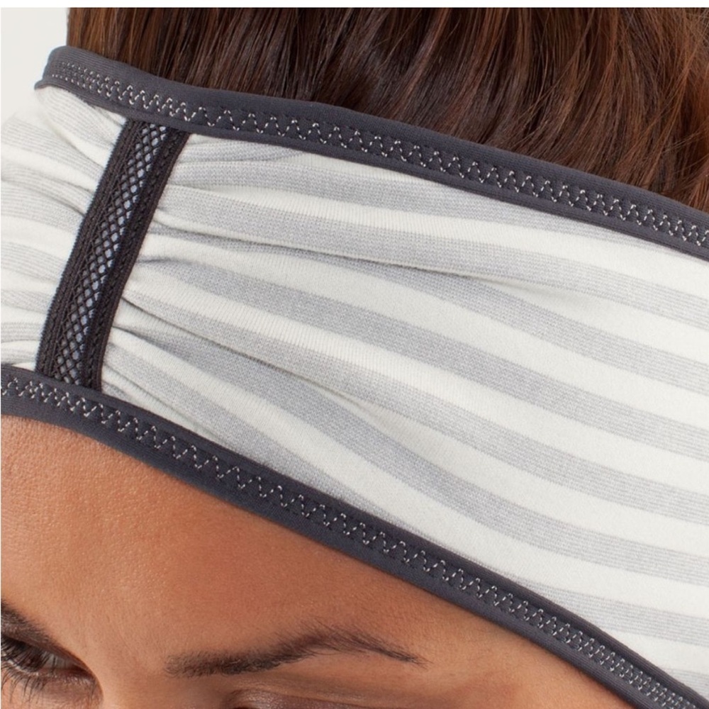 Lululemon reversible ear warmer